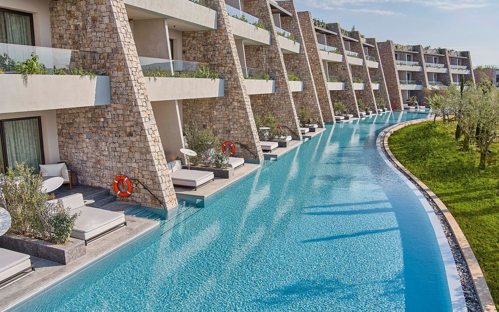 No luxury is spared at the W Costa Navarino